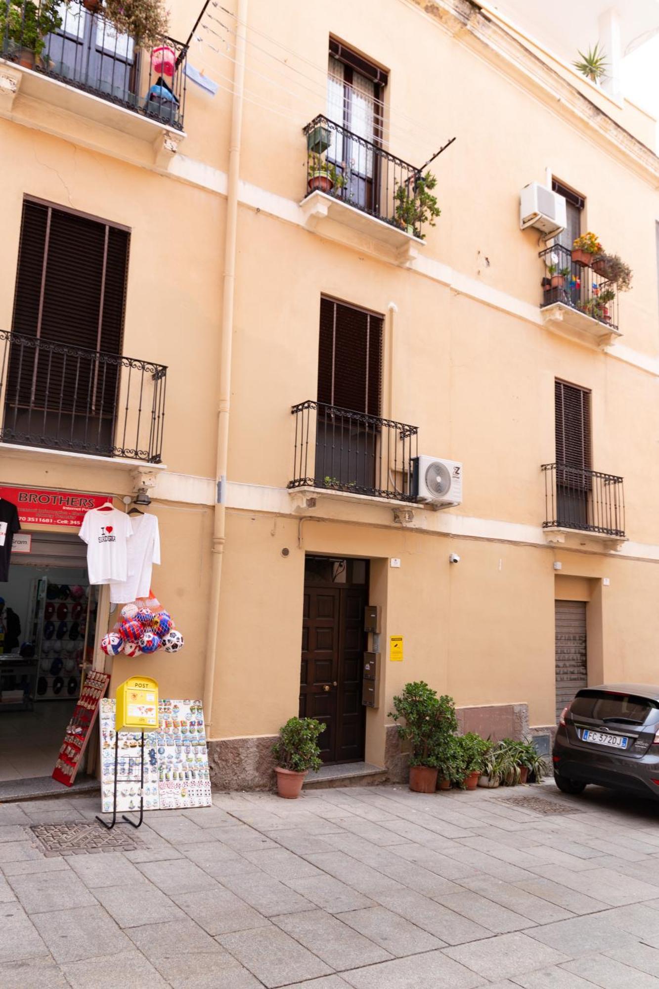 La Casa Di Elisa Apartment Cagliari Exterior photo